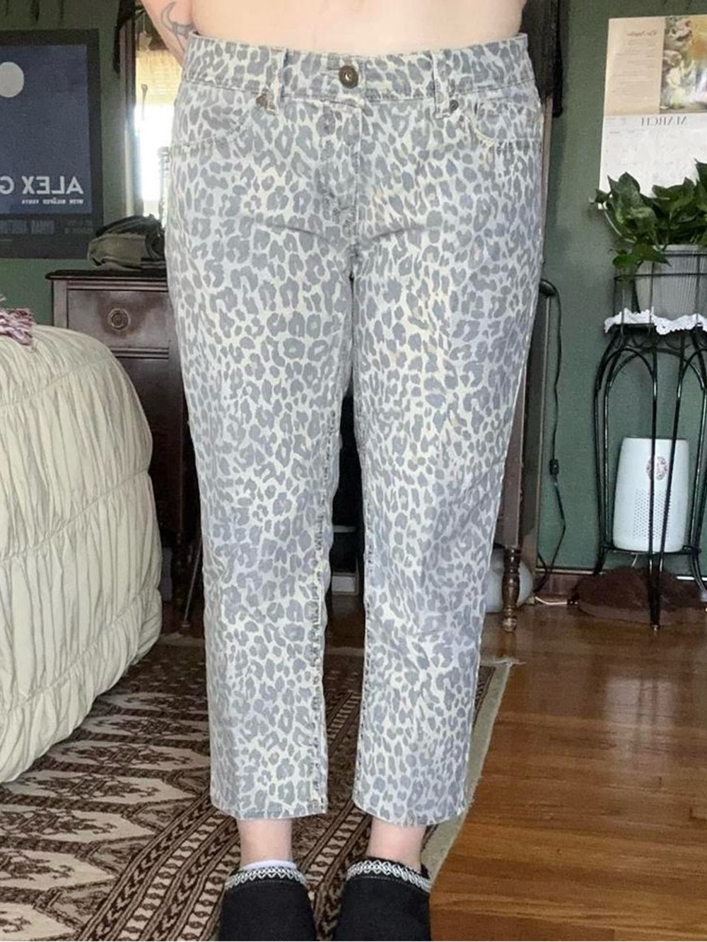 Jordache Gray Leopard Print Cropped Jeans